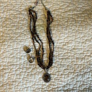 Avon necklace and earrings set